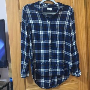 Womens American Eagle boyfriend fit flannel size medium